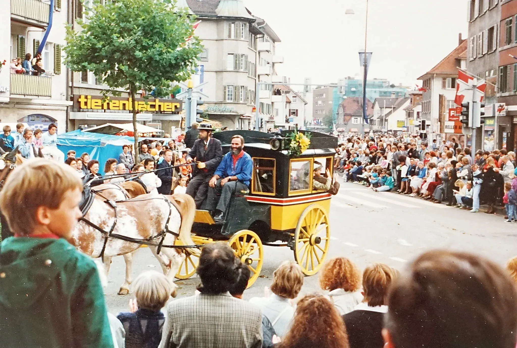 Stars, Beizen und ein jodelnder Stadtpräsident: Rückblick auf 36 Jahre Dietiker Festkultur